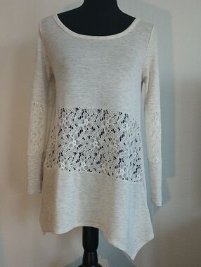 twenty second Cream Lace-Panel Long Sleeve Tunic